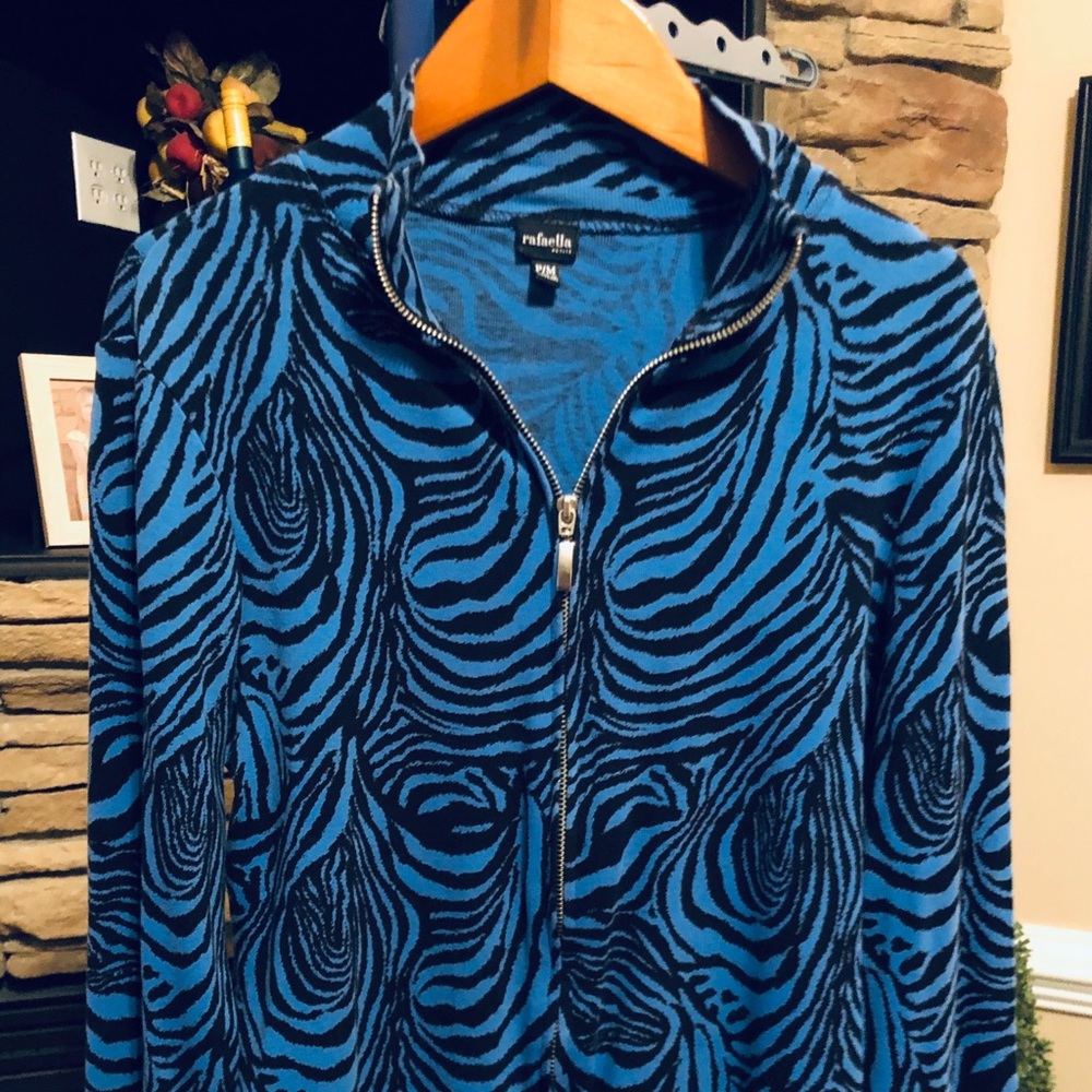 RAFAELLA -Blue Zebra print sweater